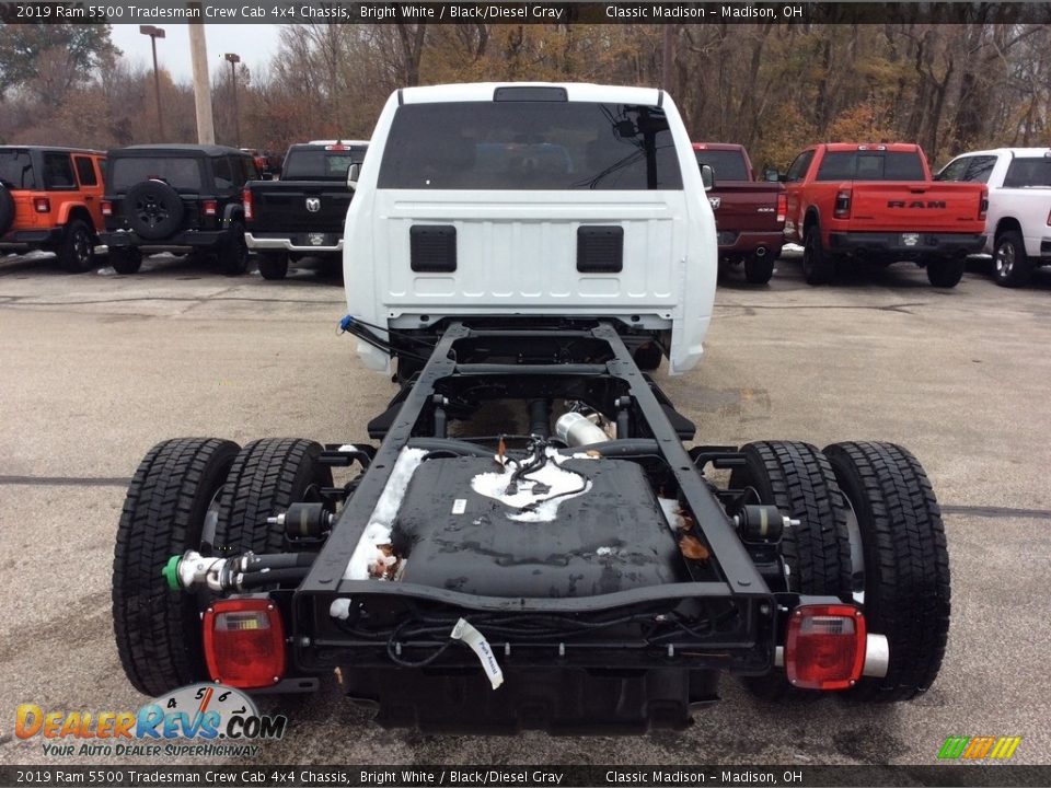2019 Ram 5500 Tradesman Crew Cab 4x4 Chassis Bright White / Black/Diesel Gray Photo #8