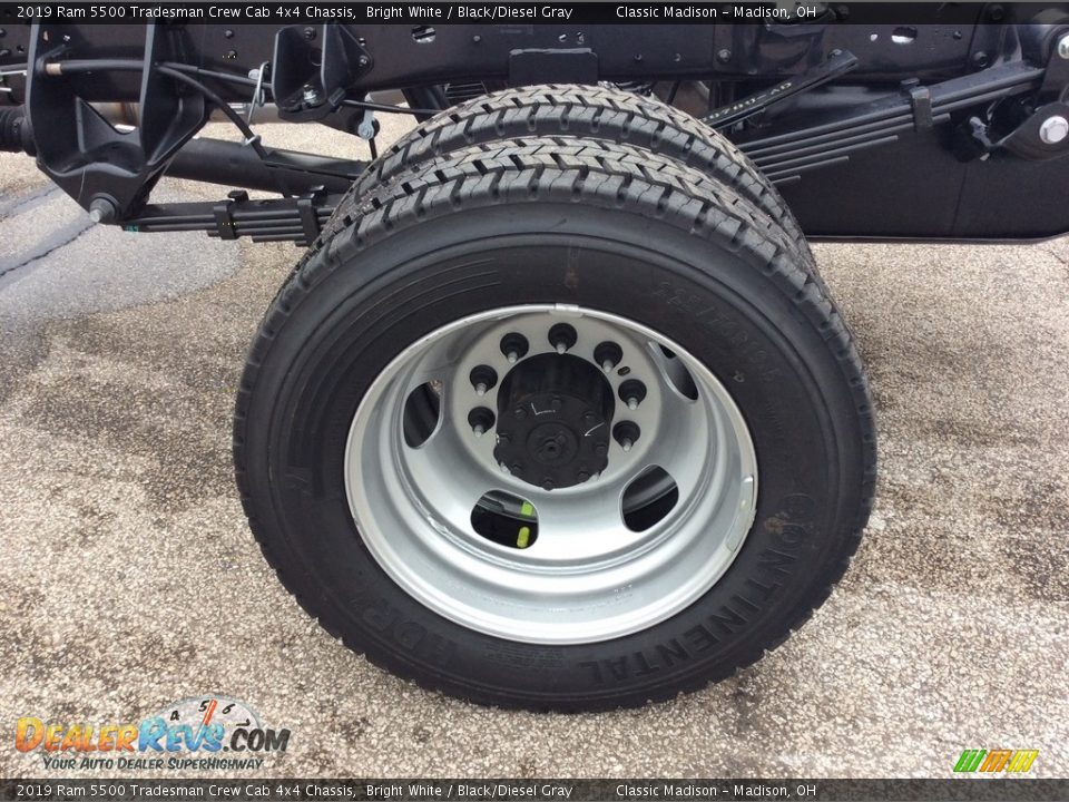 2019 Ram 5500 Tradesman Crew Cab 4x4 Chassis Bright White / Black/Diesel Gray Photo #9