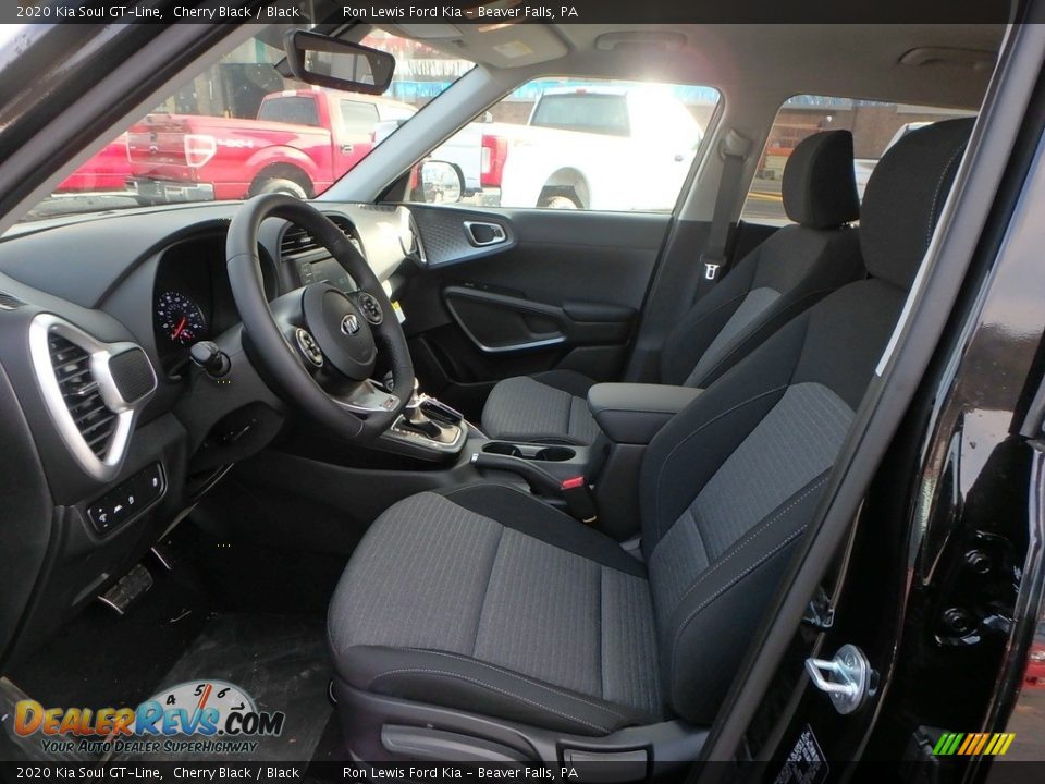 Front Seat of 2020 Kia Soul GT-Line Photo #12