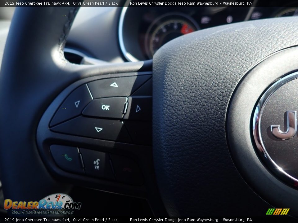 2019 Jeep Cherokee Trailhawk 4x4 Olive Green Pearl / Black Photo #17