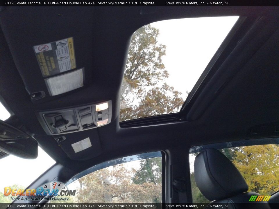 2019 Toyota Tacoma TRD Off-Road Double Cab 4x4 Silver Sky Metallic / TRD Graphite Photo #30