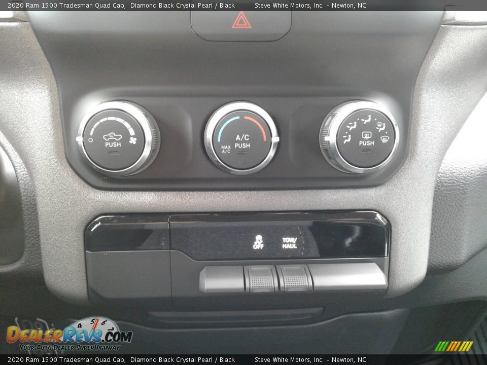 2020 Ram 1500 Tradesman Quad Cab Diamond Black Crystal Pearl / Black Photo #21