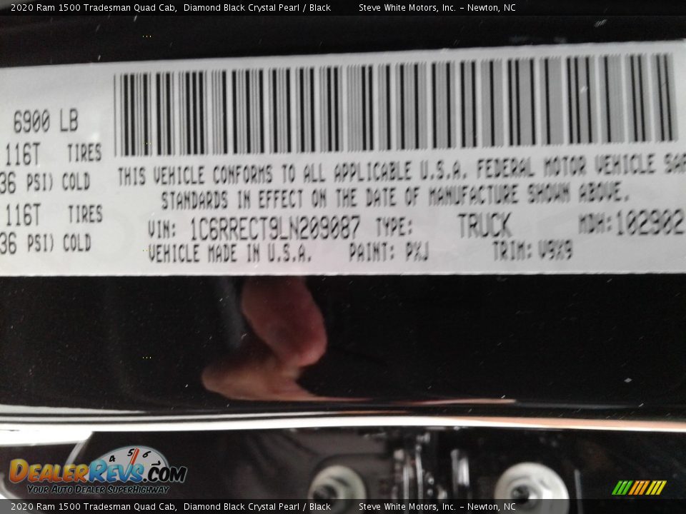 2020 Ram 1500 Tradesman Quad Cab Diamond Black Crystal Pearl / Black Photo #26