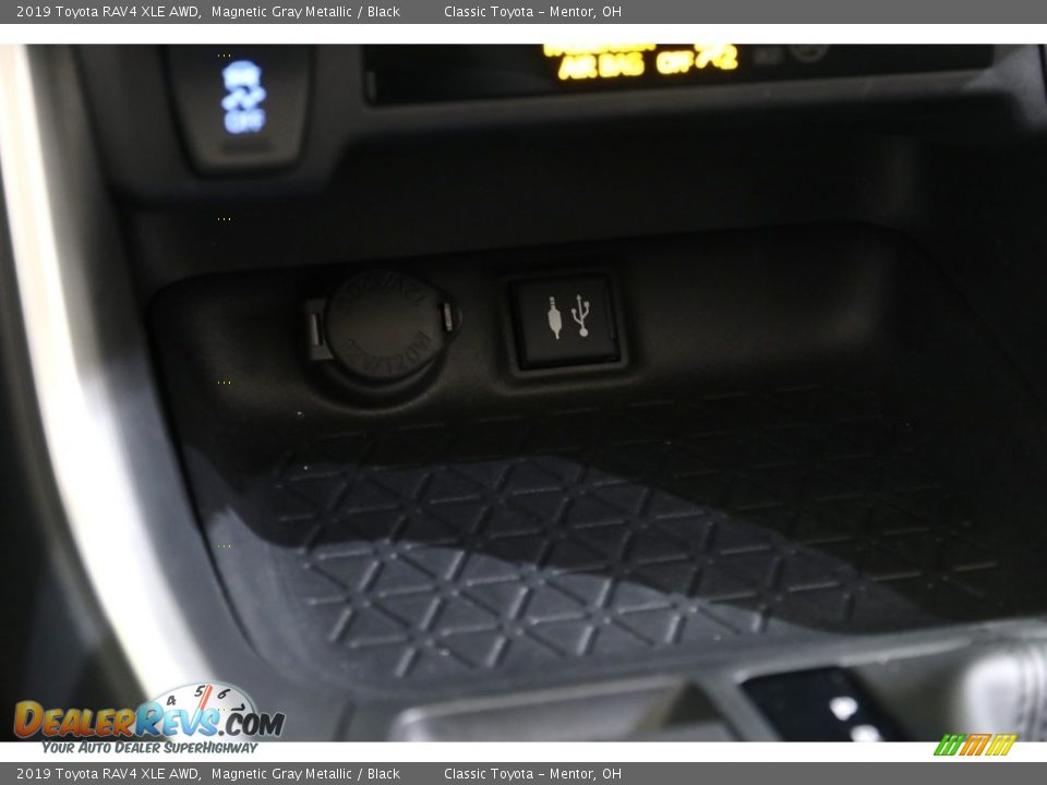 2019 Toyota RAV4 XLE AWD Magnetic Gray Metallic / Black Photo #15