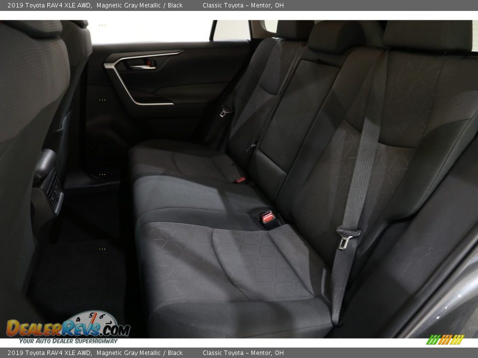 2019 Toyota RAV4 XLE AWD Magnetic Gray Metallic / Black Photo #18