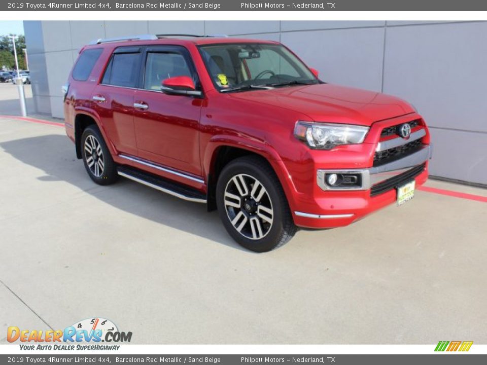 Front 3/4 View of 2019 Toyota 4Runner Limited 4x4 Photo #2