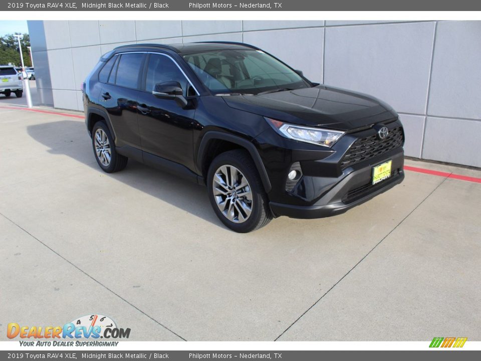 2019 Toyota RAV4 XLE Midnight Black Metallic / Black Photo #2