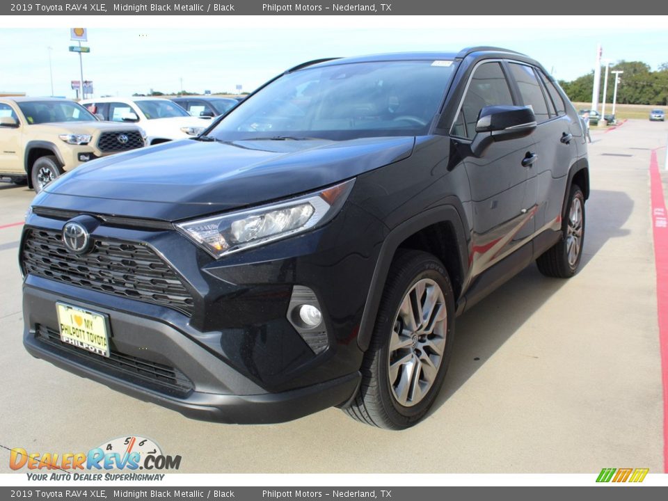 2019 Toyota RAV4 XLE Midnight Black Metallic / Black Photo #4