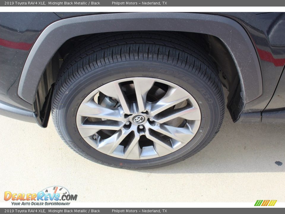 2019 Toyota RAV4 XLE Midnight Black Metallic / Black Photo #5