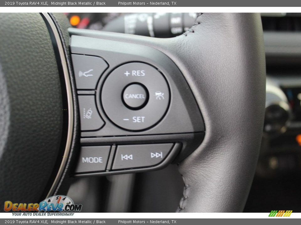 2019 Toyota RAV4 XLE Midnight Black Metallic / Black Photo #15
