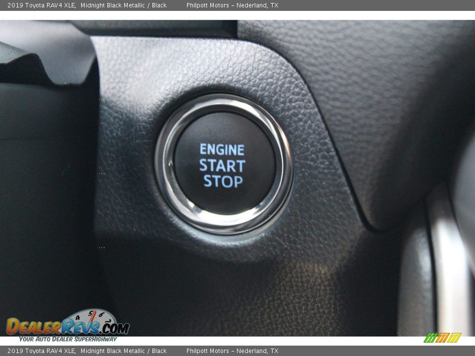 2019 Toyota RAV4 XLE Midnight Black Metallic / Black Photo #20