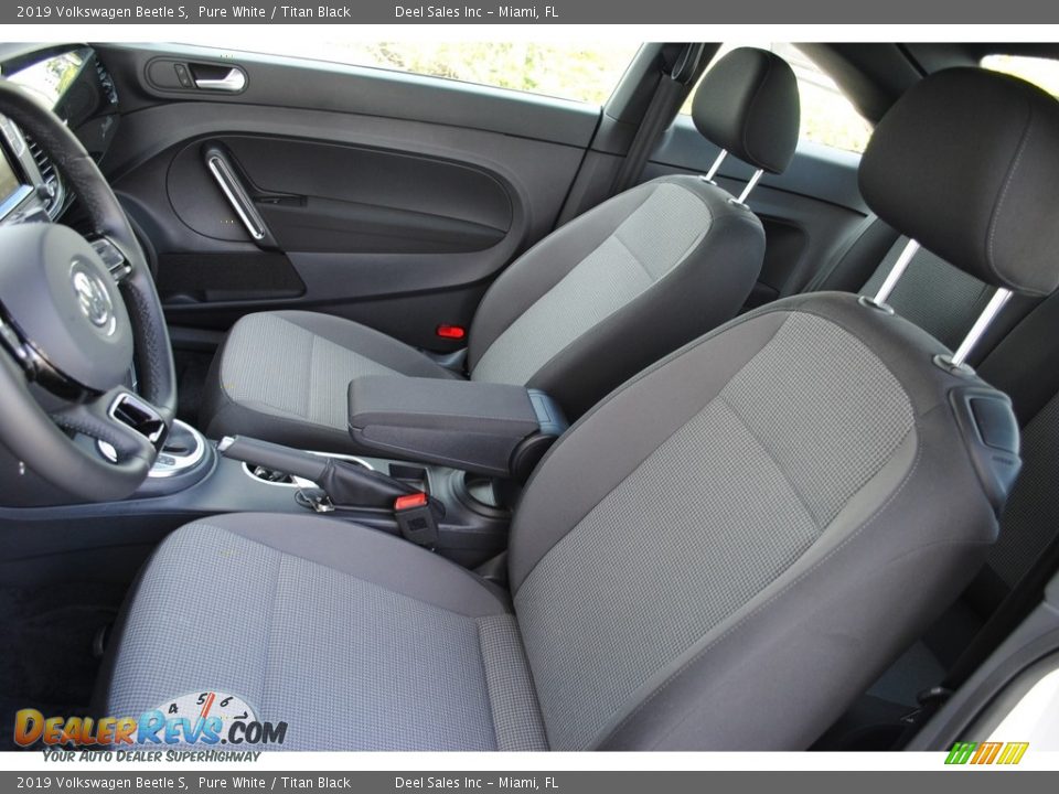 2019 Volkswagen Beetle S Pure White / Titan Black Photo #13