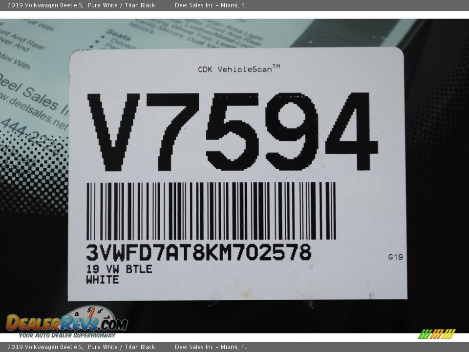 2019 Volkswagen Beetle S Pure White / Titan Black Photo #20