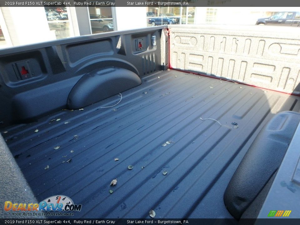 2019 Ford F150 XLT SuperCab 4x4 Ruby Red / Earth Gray Photo #9