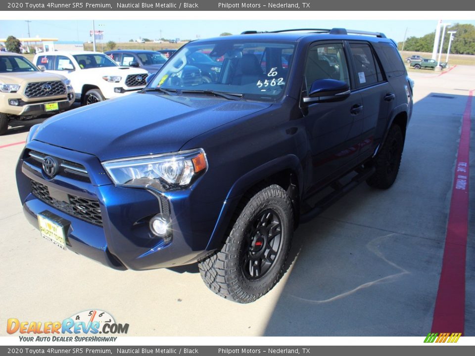 Front 3/4 View of 2020 Toyota 4Runner SR5 Premium Photo #4