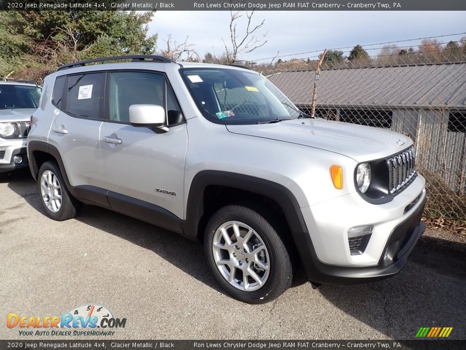 Front 3/4 View of 2020 Jeep Renegade Latitude 4x4 Photo #2