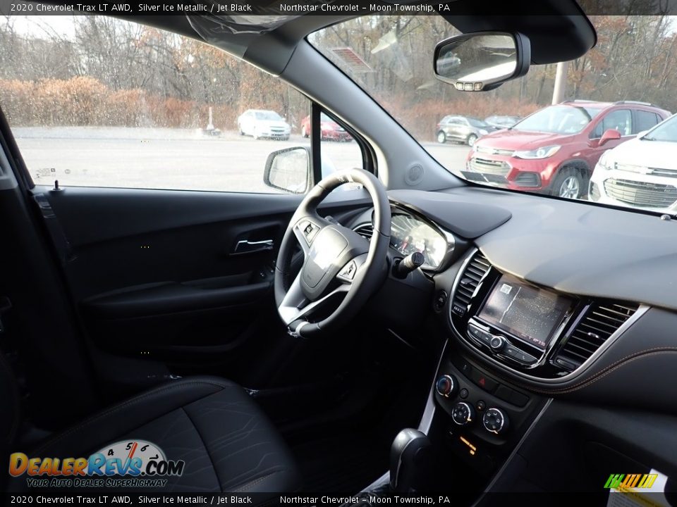 2020 Chevrolet Trax LT AWD Silver Ice Metallic / Jet Black Photo #11