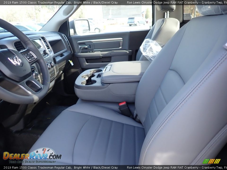 2019 Ram 1500 Classic Tradesman Regular Cab Bright White / Black/Diesel Gray Photo #13