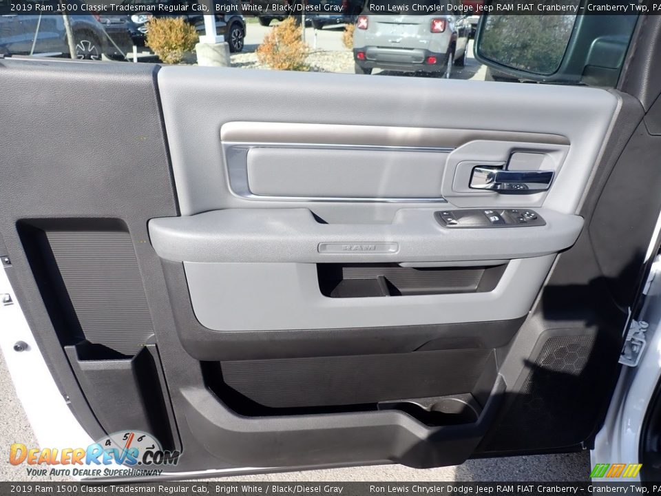 2019 Ram 1500 Classic Tradesman Regular Cab Bright White / Black/Diesel Gray Photo #14