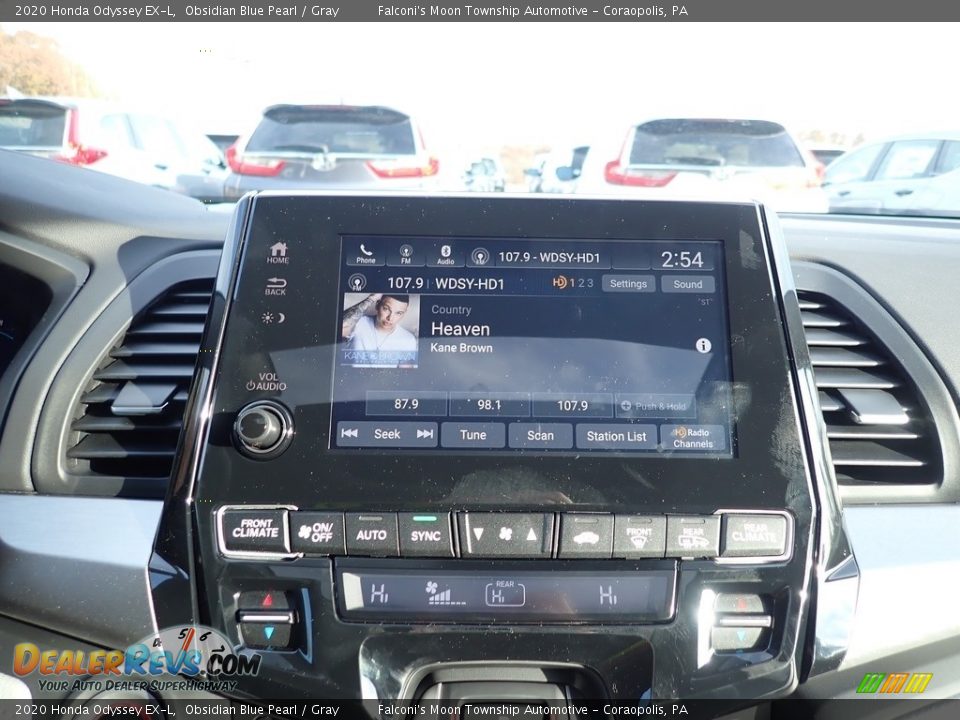 Controls of 2020 Honda Odyssey EX-L Photo #13