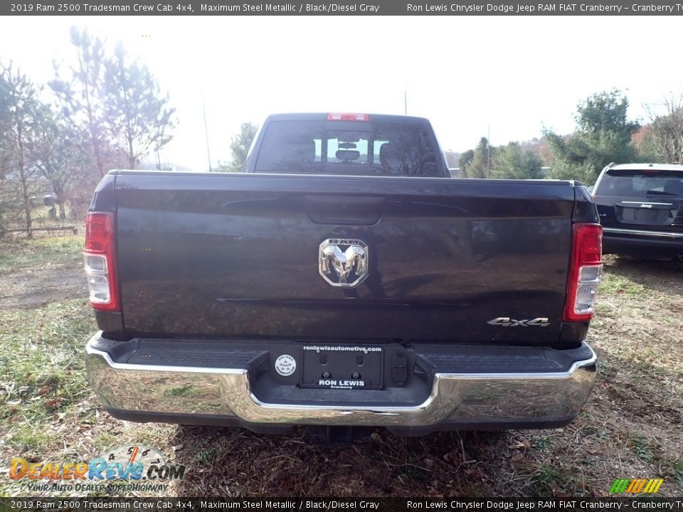 2019 Ram 2500 Tradesman Crew Cab 4x4 Maximum Steel Metallic / Black/Diesel Gray Photo #4