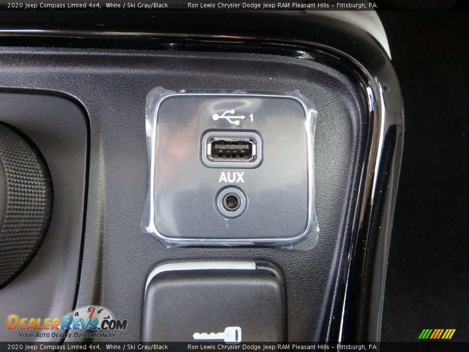 2020 Jeep Compass Limted 4x4 White / Ski Gray/Black Photo #19