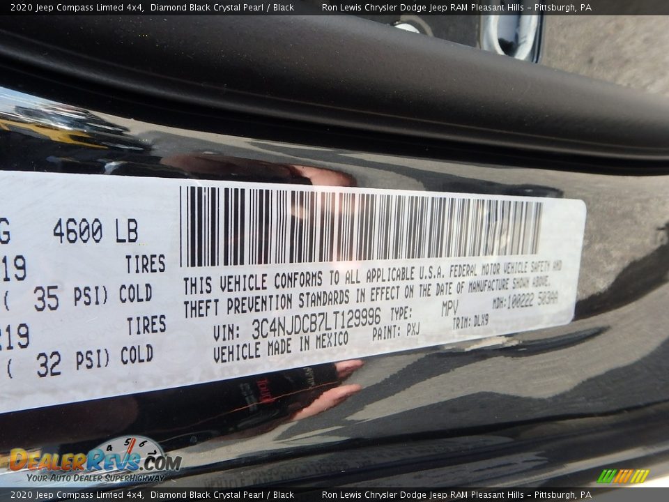 2020 Jeep Compass Limted 4x4 Diamond Black Crystal Pearl / Black Photo #15