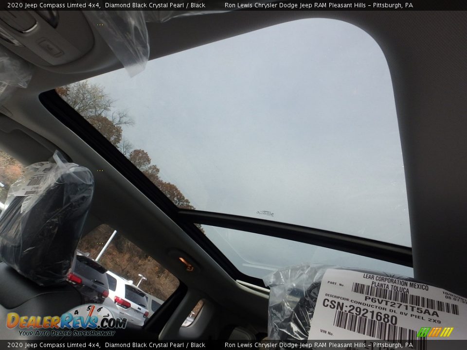 Sunroof of 2020 Jeep Compass Limted 4x4 Photo #20