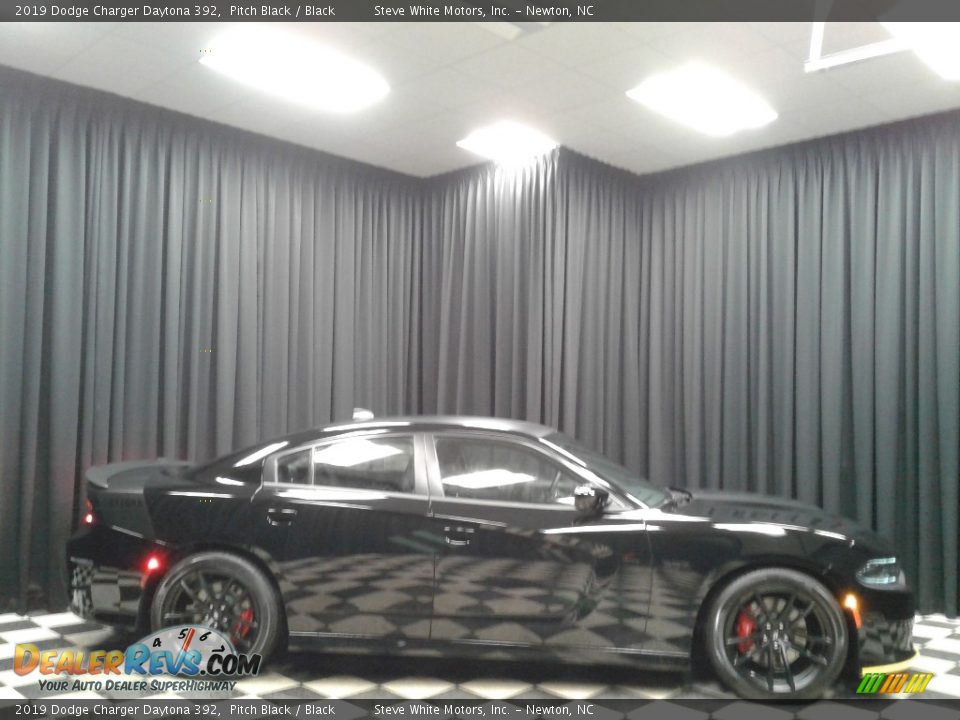 2019 Dodge Charger Daytona 392 Pitch Black / Black Photo #5