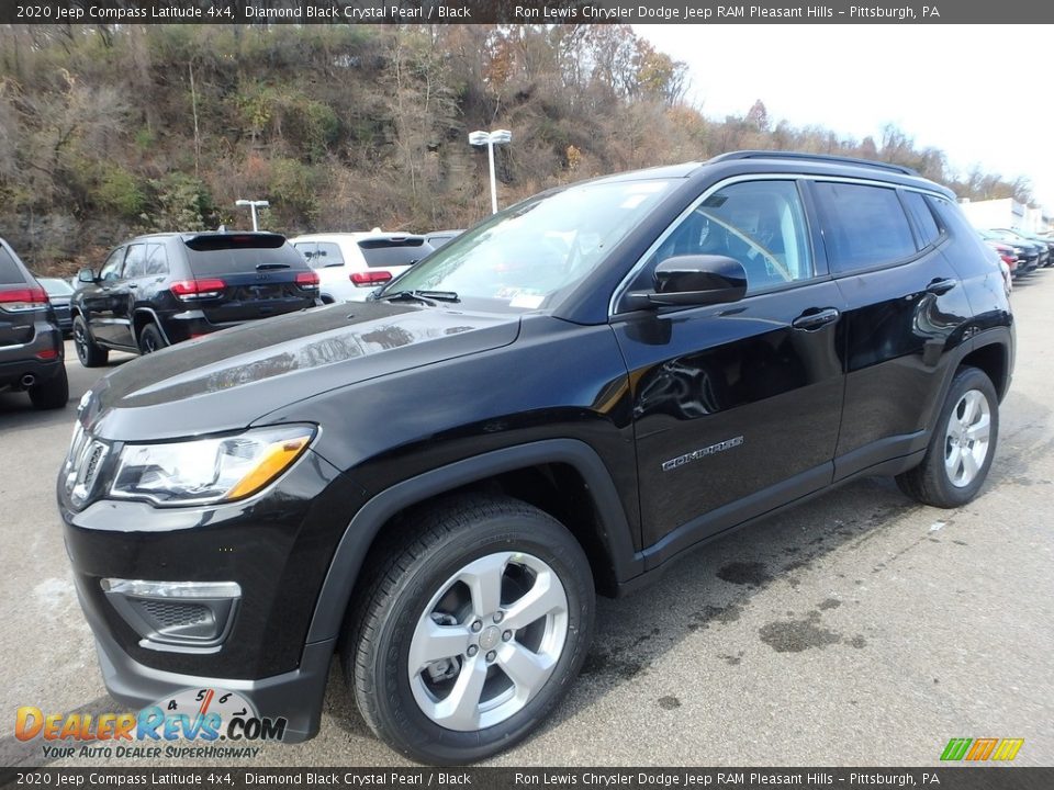 2020 Jeep Compass Latitude 4x4 Diamond Black Crystal Pearl / Black Photo #1