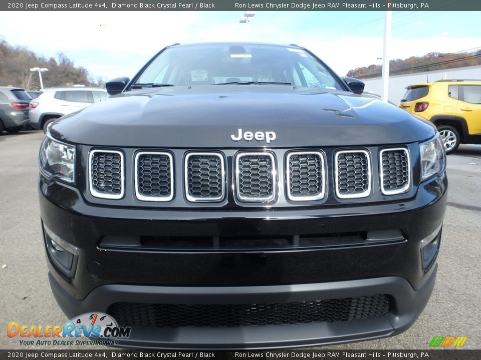 2020 Jeep Compass Latitude 4x4 Diamond Black Crystal Pearl / Black Photo #9