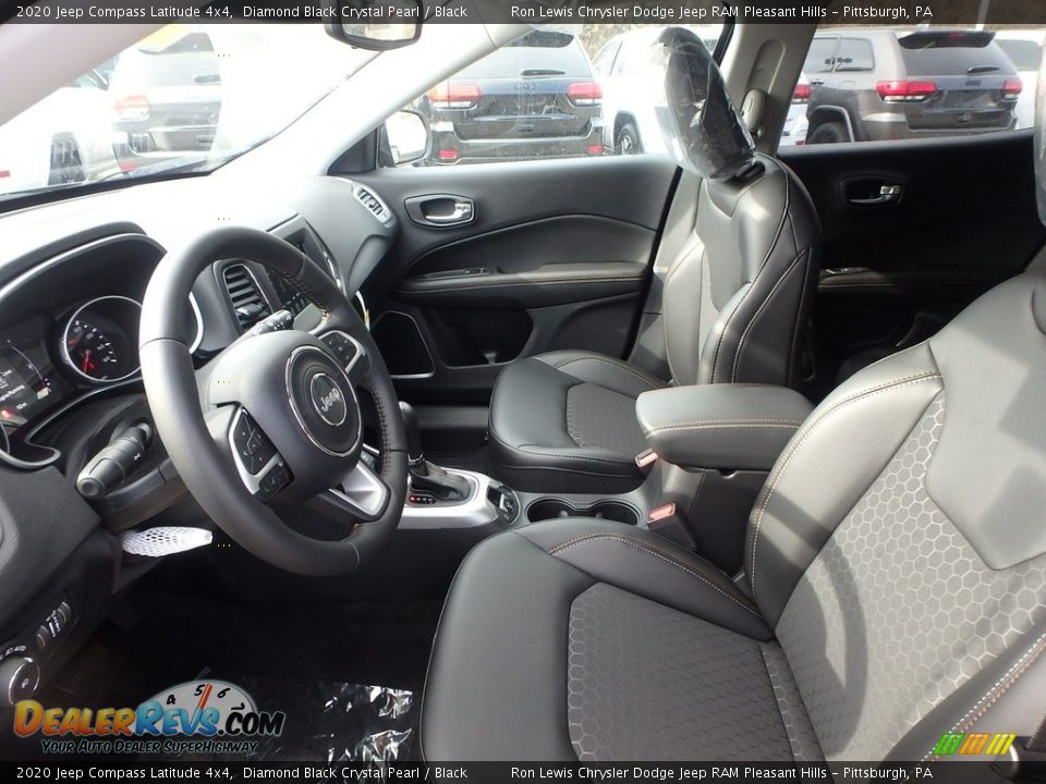 2020 Jeep Compass Latitude 4x4 Diamond Black Crystal Pearl / Black Photo #11