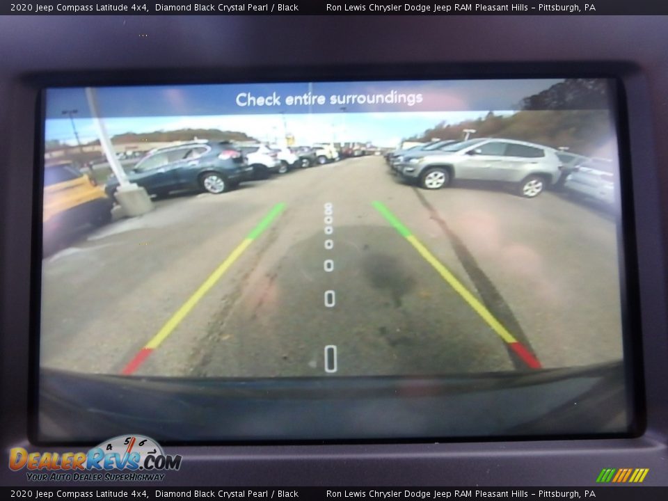 2020 Jeep Compass Latitude 4x4 Diamond Black Crystal Pearl / Black Photo #16