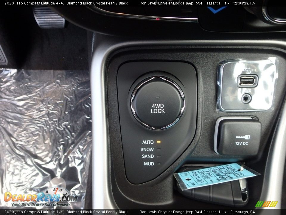 2020 Jeep Compass Latitude 4x4 Diamond Black Crystal Pearl / Black Photo #20