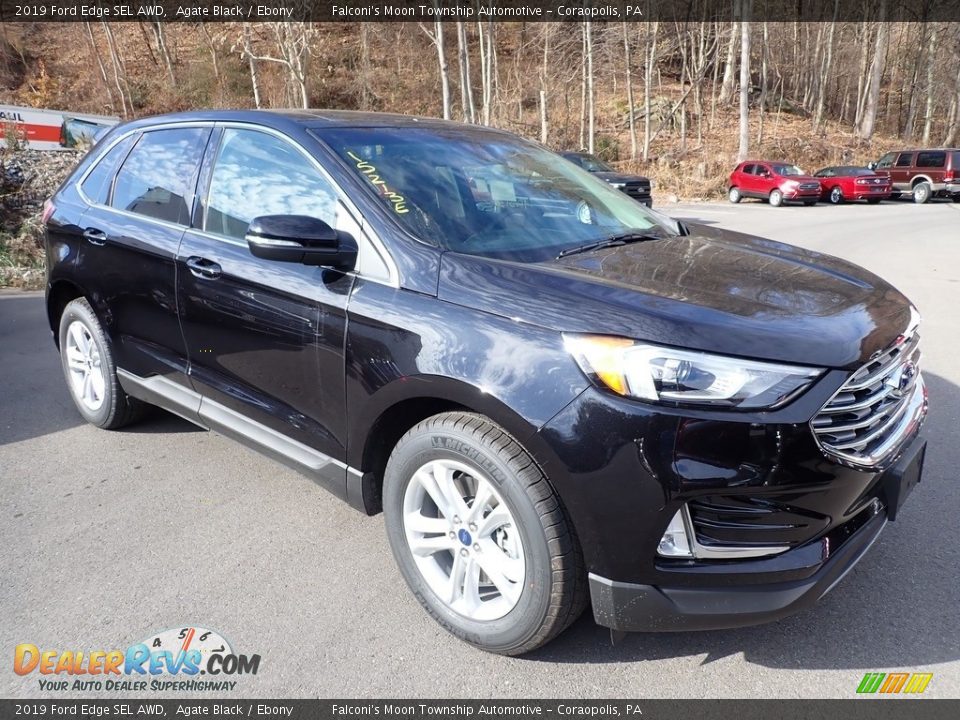 Front 3/4 View of 2019 Ford Edge SEL AWD Photo #3