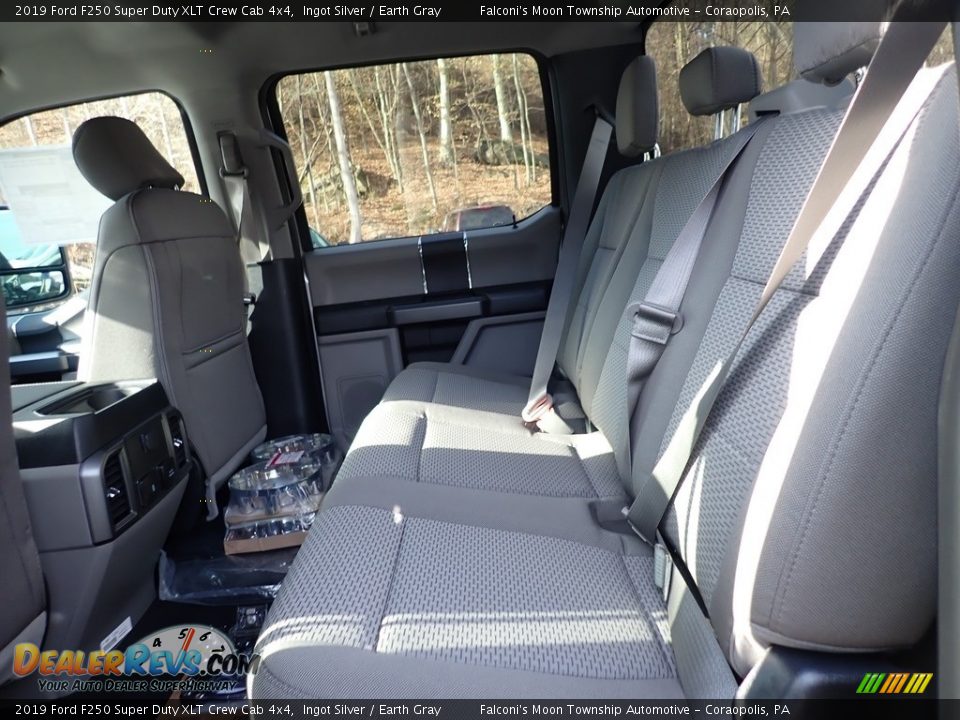 2019 Ford F250 Super Duty XLT Crew Cab 4x4 Ingot Silver / Earth Gray Photo #7