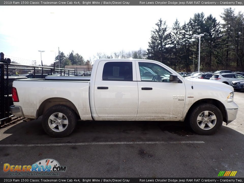 2019 Ram 1500 Classic Tradesman Crew Cab 4x4 Bright White / Black/Diesel Gray Photo #3