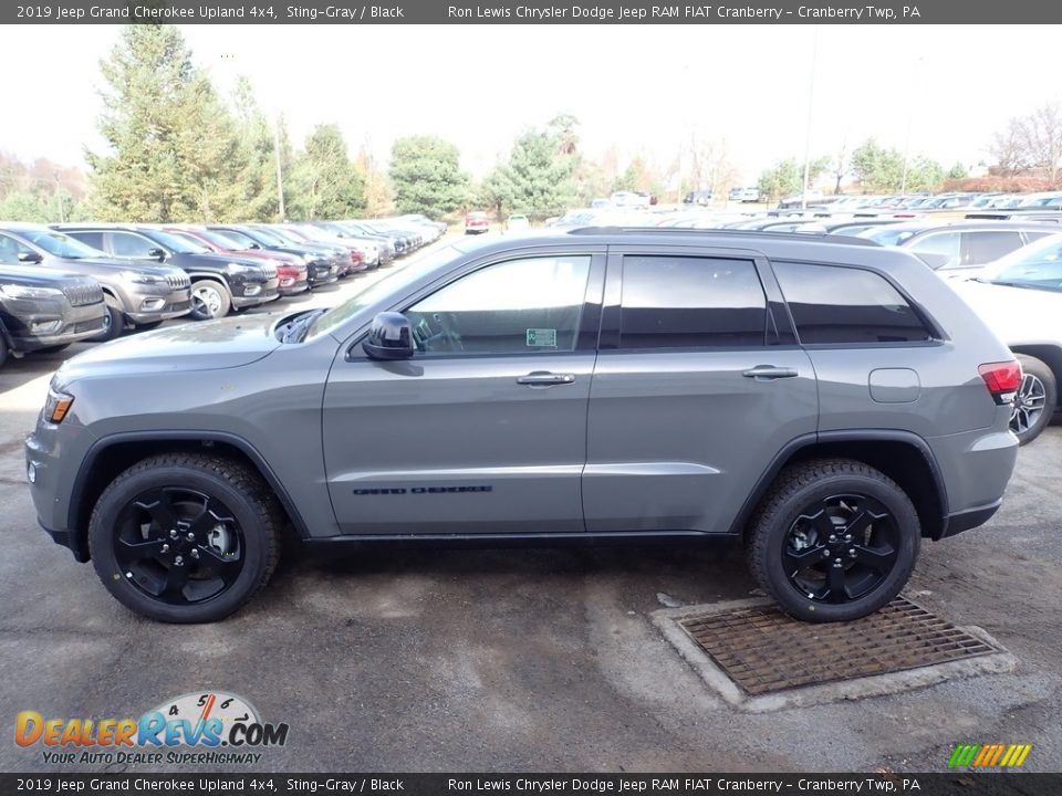 2019 Jeep Grand Cherokee Upland 4x4 Sting-Gray / Black Photo #2