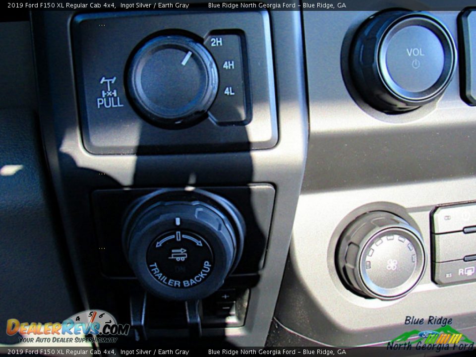 2019 Ford F150 XL Regular Cab 4x4 Ingot Silver / Earth Gray Photo #19