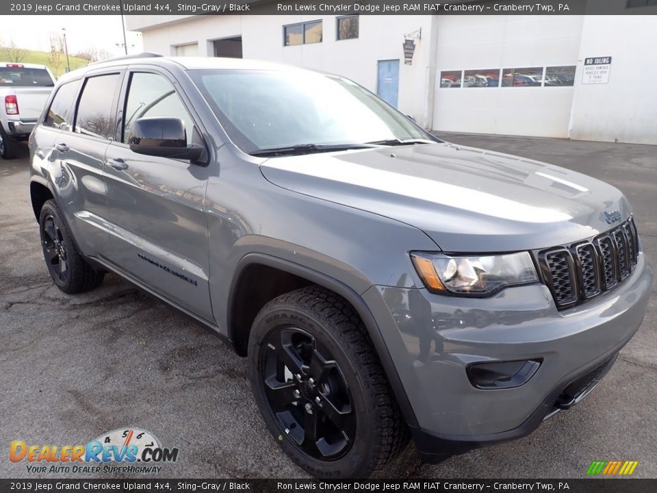 2019 Jeep Grand Cherokee Upland 4x4 Sting-Gray / Black Photo #7