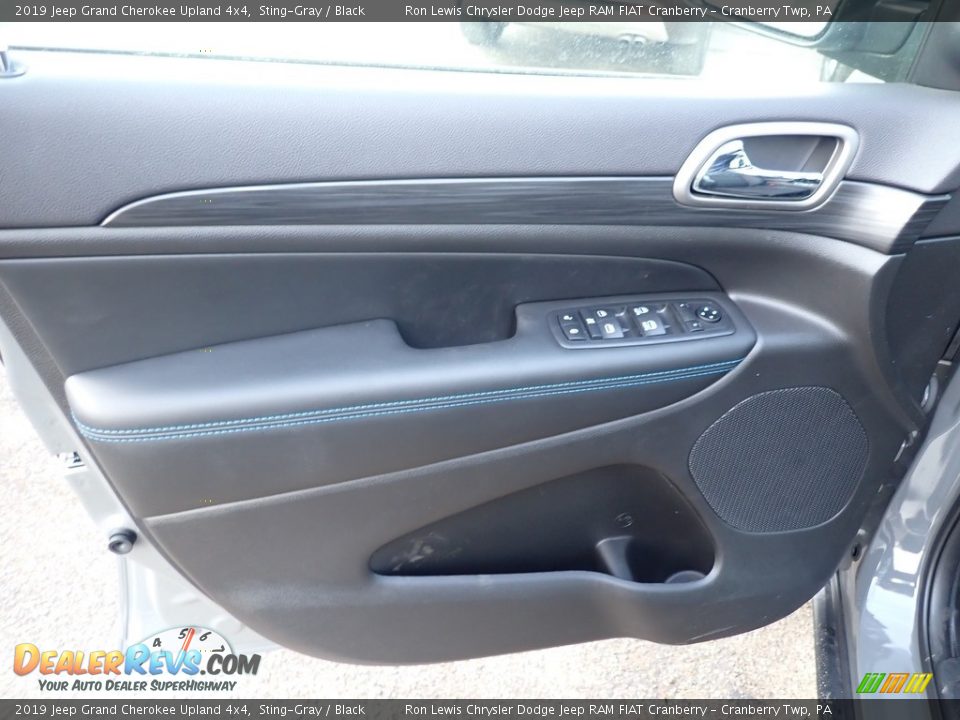 2019 Jeep Grand Cherokee Upland 4x4 Sting-Gray / Black Photo #14