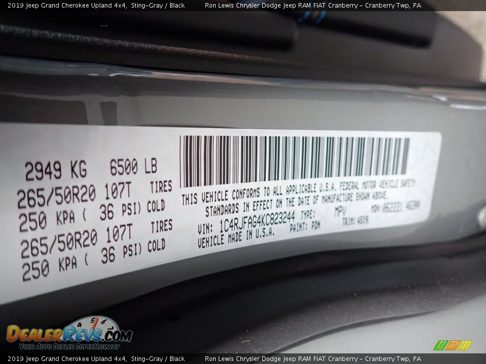 2019 Jeep Grand Cherokee Upland 4x4 Sting-Gray / Black Photo #15