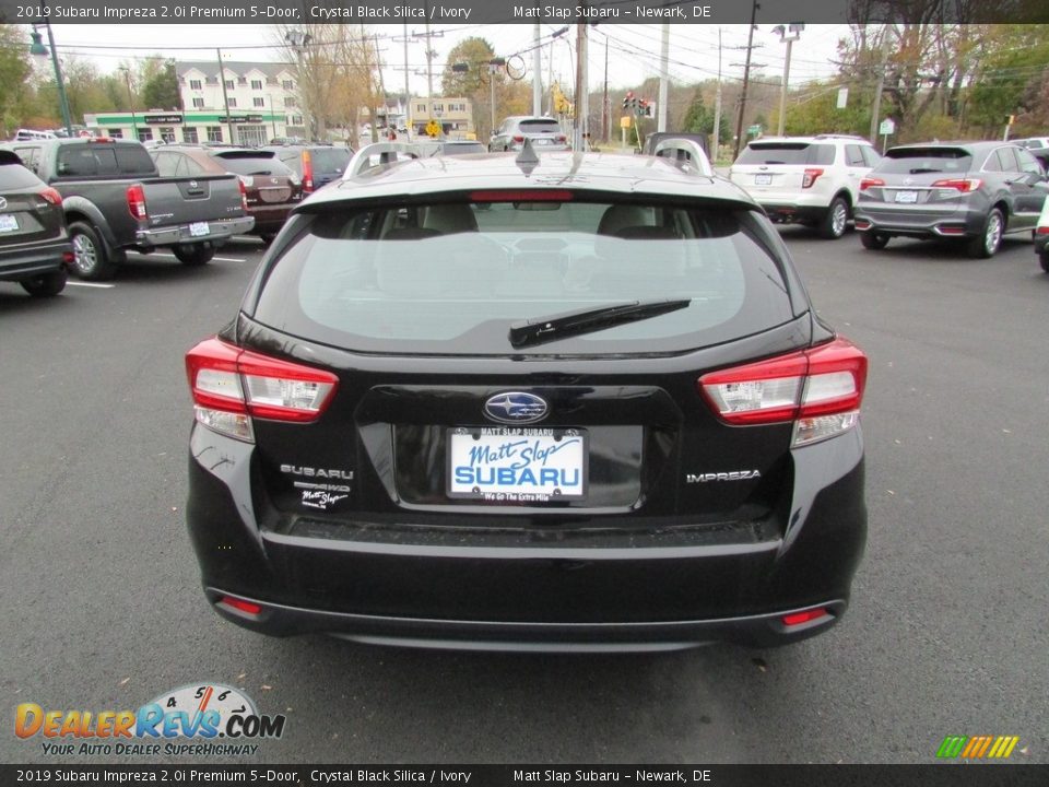 2019 Subaru Impreza 2.0i Premium 5-Door Crystal Black Silica / Ivory Photo #7