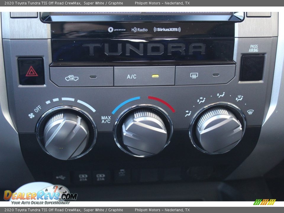 2020 Toyota Tundra TSS Off Road CrewMax Super White / Graphite Photo #19