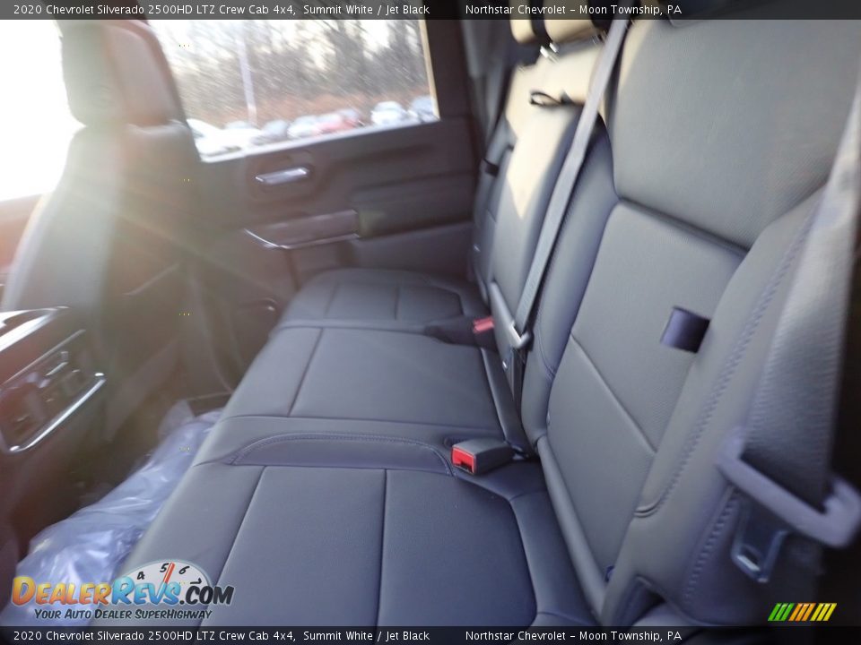 2020 Chevrolet Silverado 2500HD LTZ Crew Cab 4x4 Summit White / Jet Black Photo #12