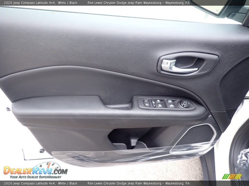 2020 Jeep Compass Latitude 4x4 White / Black Photo #11