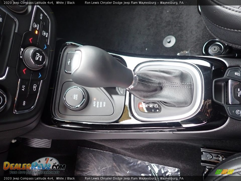 2020 Jeep Compass Latitude 4x4 White / Black Photo #19