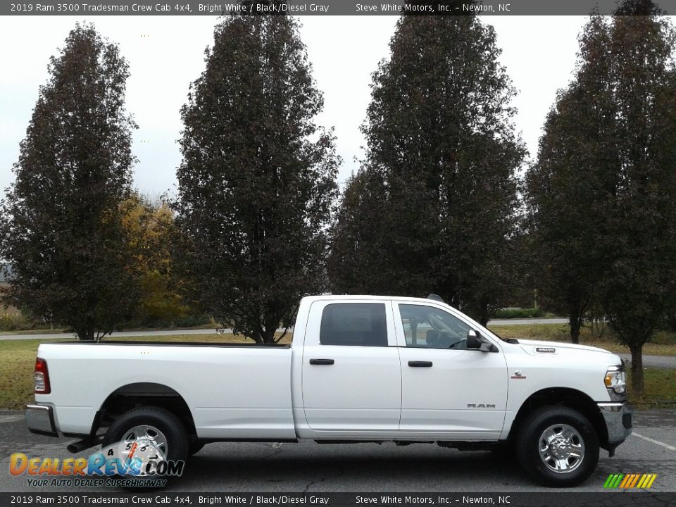 2019 Ram 3500 Tradesman Crew Cab 4x4 Bright White / Black/Diesel Gray Photo #5