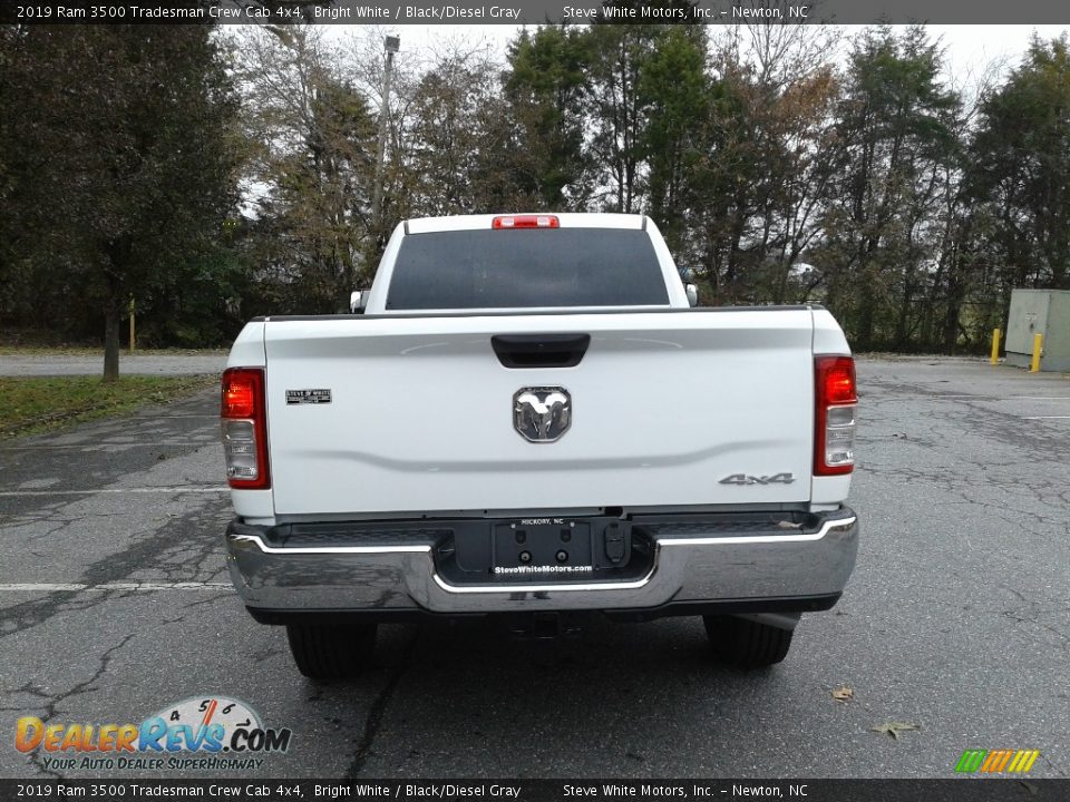 2019 Ram 3500 Tradesman Crew Cab 4x4 Bright White / Black/Diesel Gray Photo #7
