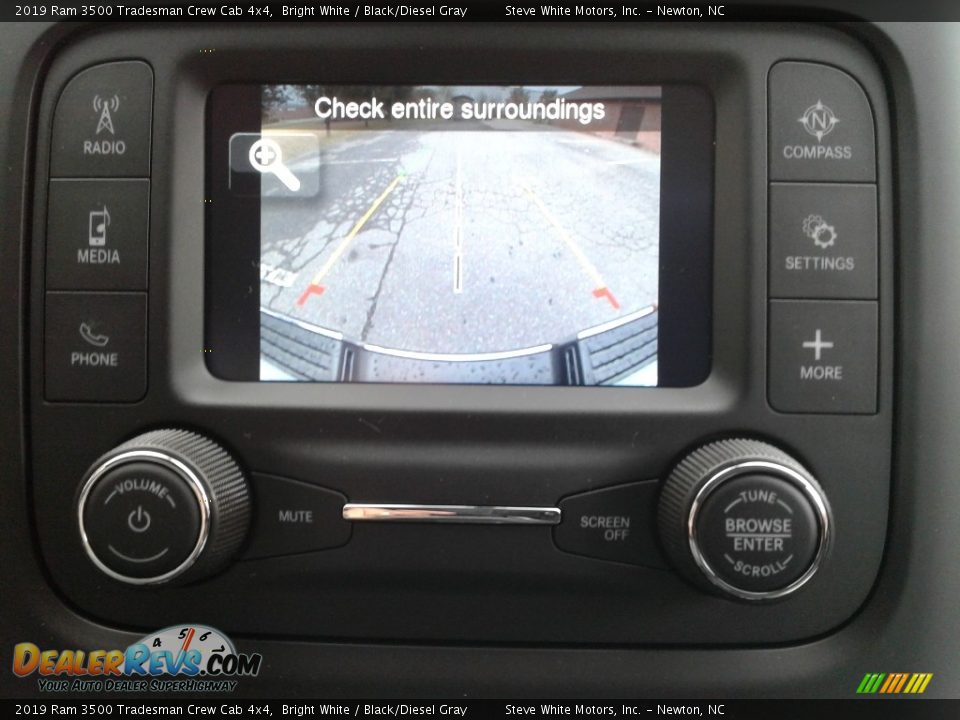 2019 Ram 3500 Tradesman Crew Cab 4x4 Bright White / Black/Diesel Gray Photo #21